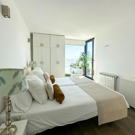 Apartment Moderna Con Piscina En *